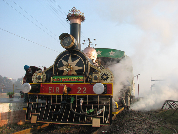 Steamy Day in Delhi