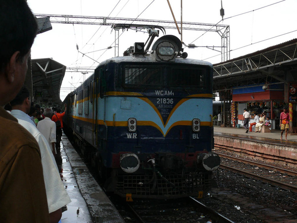 Valsad, WCAM-1, 21836, Indian Railways, Indian, Railways, India, Railway, IRFCA, loco, locomotive, engine, trains, train engine