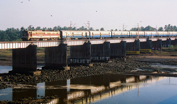 Valsad, WCAM-1, 21836, Indian Railways, Indian, Railways, India, Railway, IRFCA, loco, locomotive, engine, trains, train engine