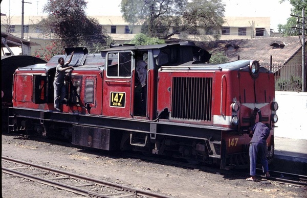 Motibagh, Nagpur, ZDM-2, 147, Indian Railways, Indian, Railways, India, Railway, IRFCA, loco, locomotive, engine, trains, train engine