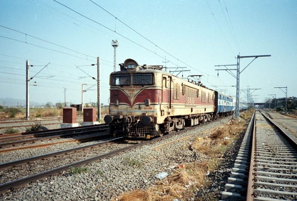 Valsad, WCAM-1, 21836, Indian Railways, Indian, Railways, India, Railway, IRFCA, loco, locomotive, engine, trains, train engine