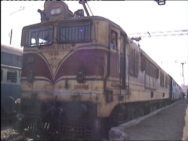 Valsad, WCAM-1, 21836, Indian Railways, Indian, Railways, India, Railway, IRFCA, loco, locomotive, engine, trains, train engine