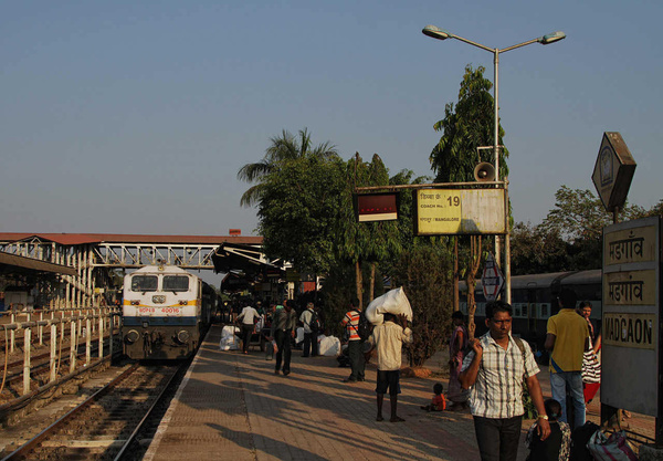 Indian Railways, Indian, Railways, India, Railway, IRFCA, loco, locomotive, engine, trains, train engine