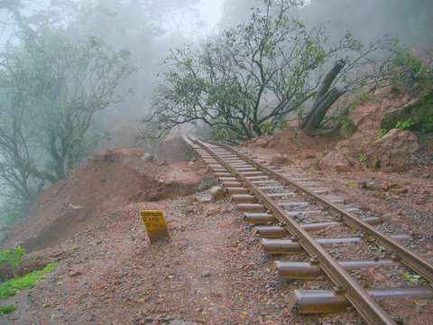 MLR Monsoon Damage Photos 6 of 6: Tracks on Matheran Hilltop 4. Photo by Khamir Bhatia. 8-14-2006