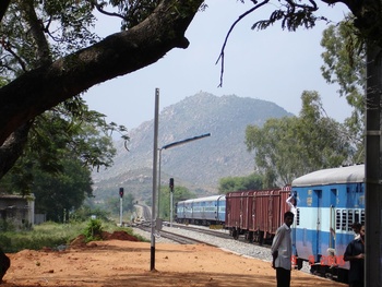 Return journey 001 Thondebhavi or Gauribidanur or Makalidurga late 7603 KCG-YPR crossing
