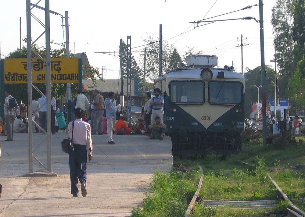 what is this thing?? Chandigarh Station...By Vicky