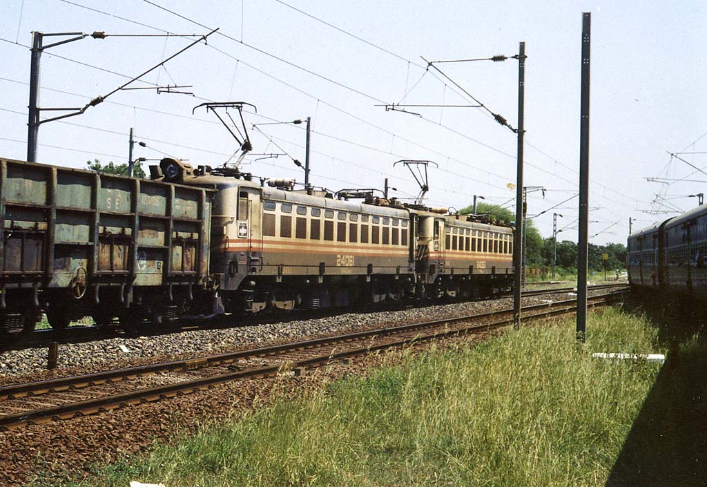 wag5hb_twin_boxn_tuljapur.jpg