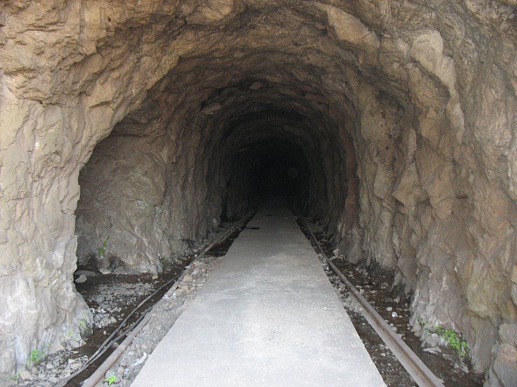 service_tunnel_2007_01_13