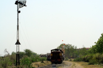 Approaching Gwari Ghat