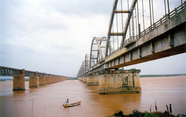 godavari_bridges2.jpg