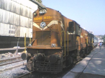 WDG3A 13048, "Shakti" leading the Kulem - Vasco Passenger, Goa 24th Dec 2006. Paul Kuruvilla. 