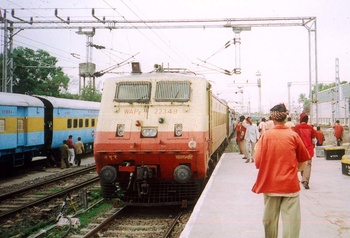 wap4_22349_mumbai_mail.jpg