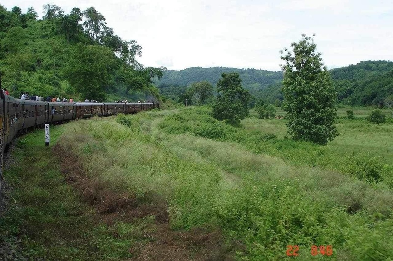 The loco has little to do with the plains hardly testing it's muscles and we had a smooth run for few km's.