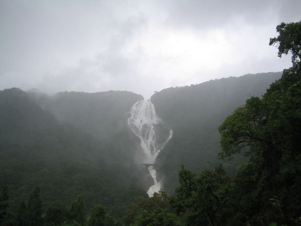 DOODHSAGAR_3.jpg