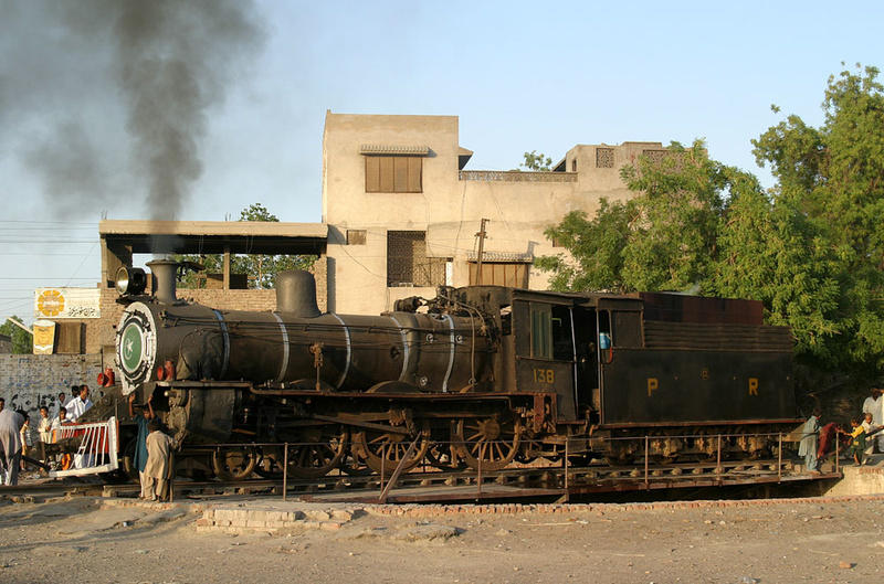 IMG_4343_SP_138_Nawabshah_turntable.jpg