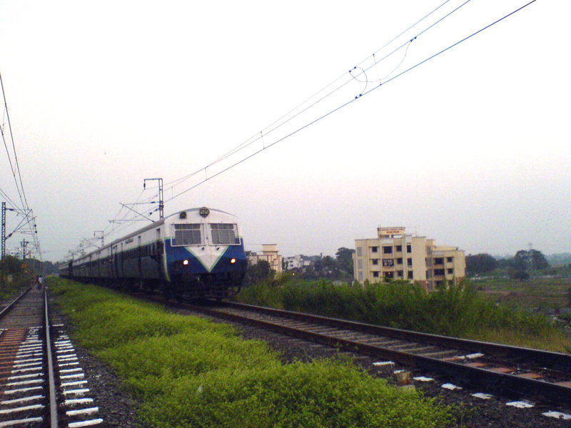 Diva-Vasai Local entering Kopar Station - subhash