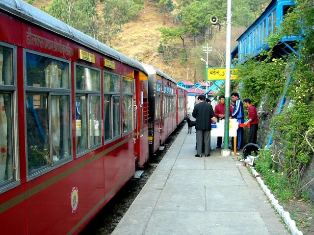 Barog_Station.jpg