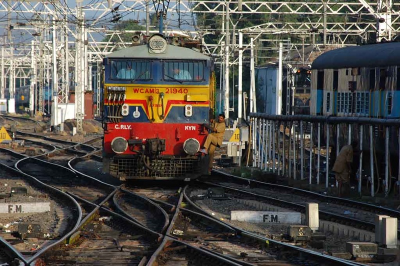 002_Loco arrives from Shed_WCAM-3 # 21940