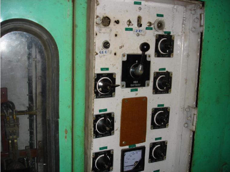 Controls_inside_WAM4_21320_001.jpg