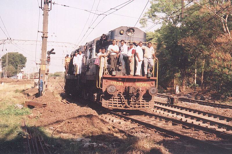 wdm3a_17854r_pune_Apr03.jpg