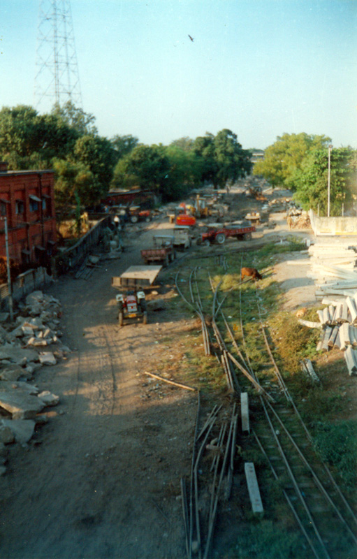 Katihar_station_platform_MG_1-3