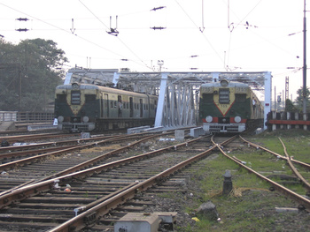 emu_sealdah_samit_02_01_05.jpg