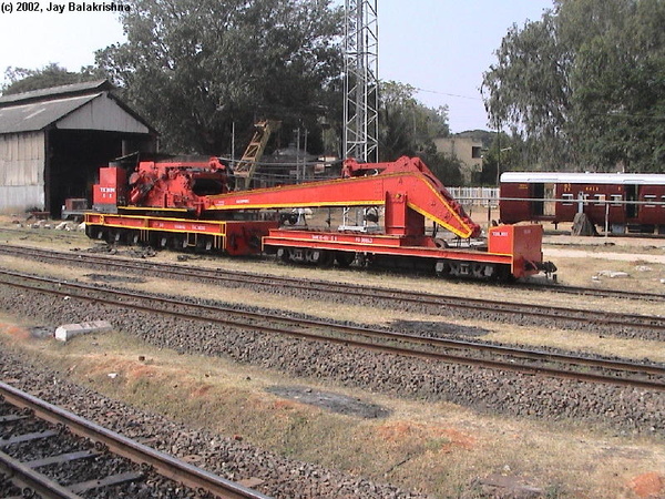 mg_steam_crane_3_mysore_2003.jpg