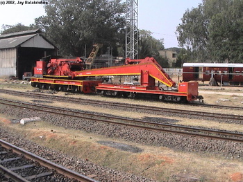 mg_steam_crane_3_mysore_2003.jpg