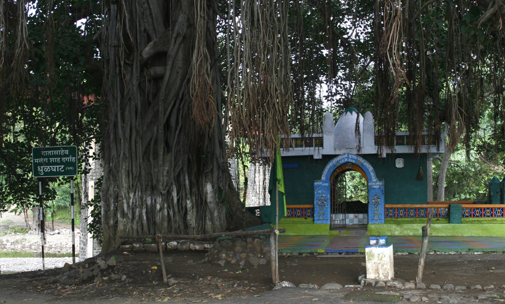 dargah