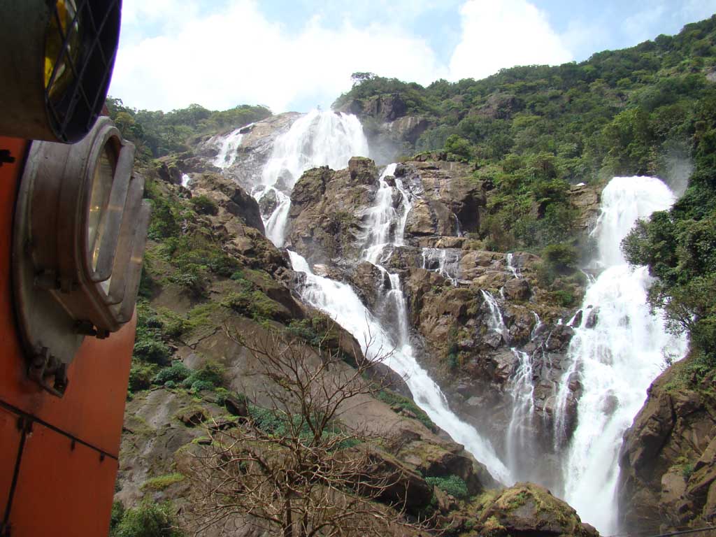 Doodhsagar Loco