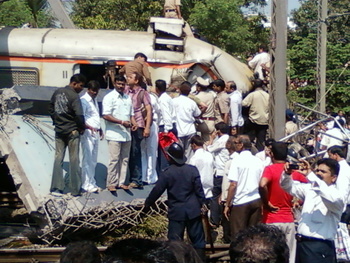 Thane bridge collapse