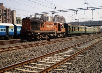 BWN WDM-3A # 16267R with DEE BDTS GR at outskirts of Bhayander going towards BRC_Resized