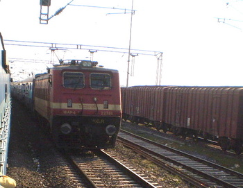 Pawan Express arriving at Nashik Road led by ET WAP-4 # 22780 (Dhirendra Maurya)