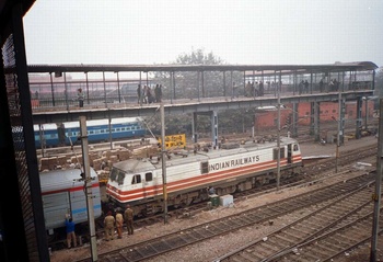 WAP5_30007_Mumbai_Rajdhani_New_Delhi.jpg