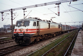 WAP5_30004_Mumbai_Rajdhani.jpg