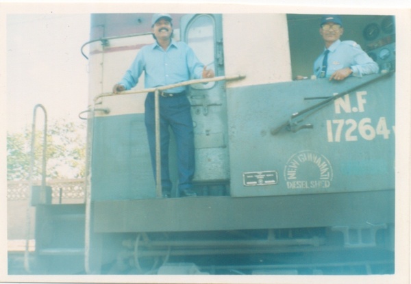 17264-NGC with drivers at MXN