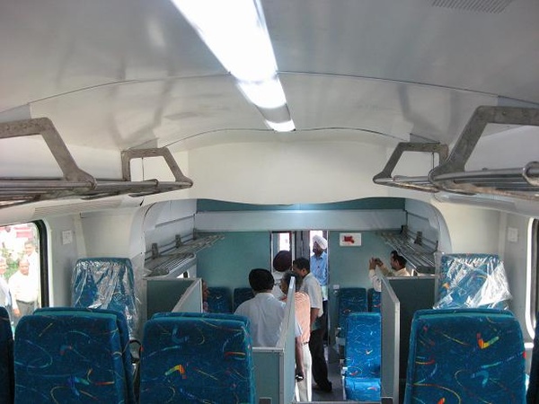 Platform Level Deck Viewed from Upper Deck_0513