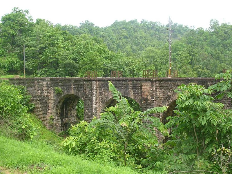 stone_viaduct.jpg