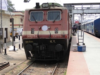 Royapuram WAP-4 22775 at TVC ! (Karthik Abbilash)