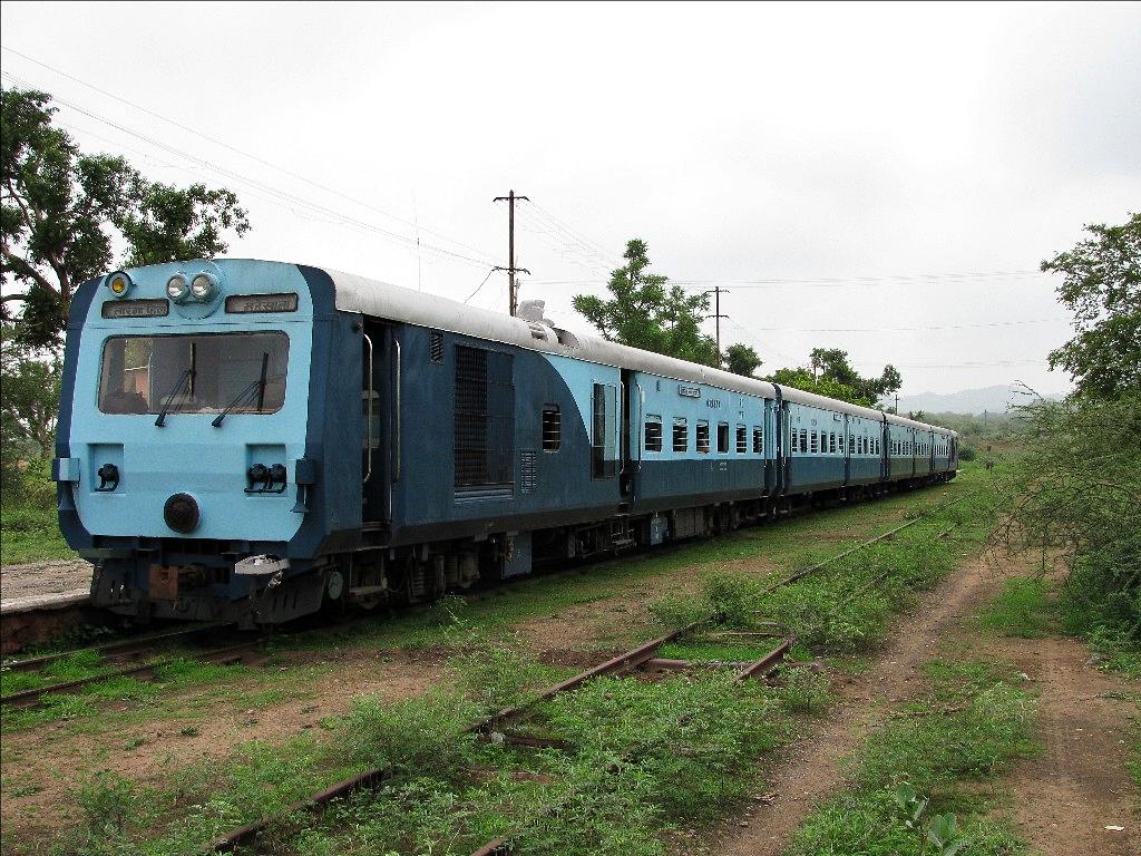 MG DEMU at Taranga Hill