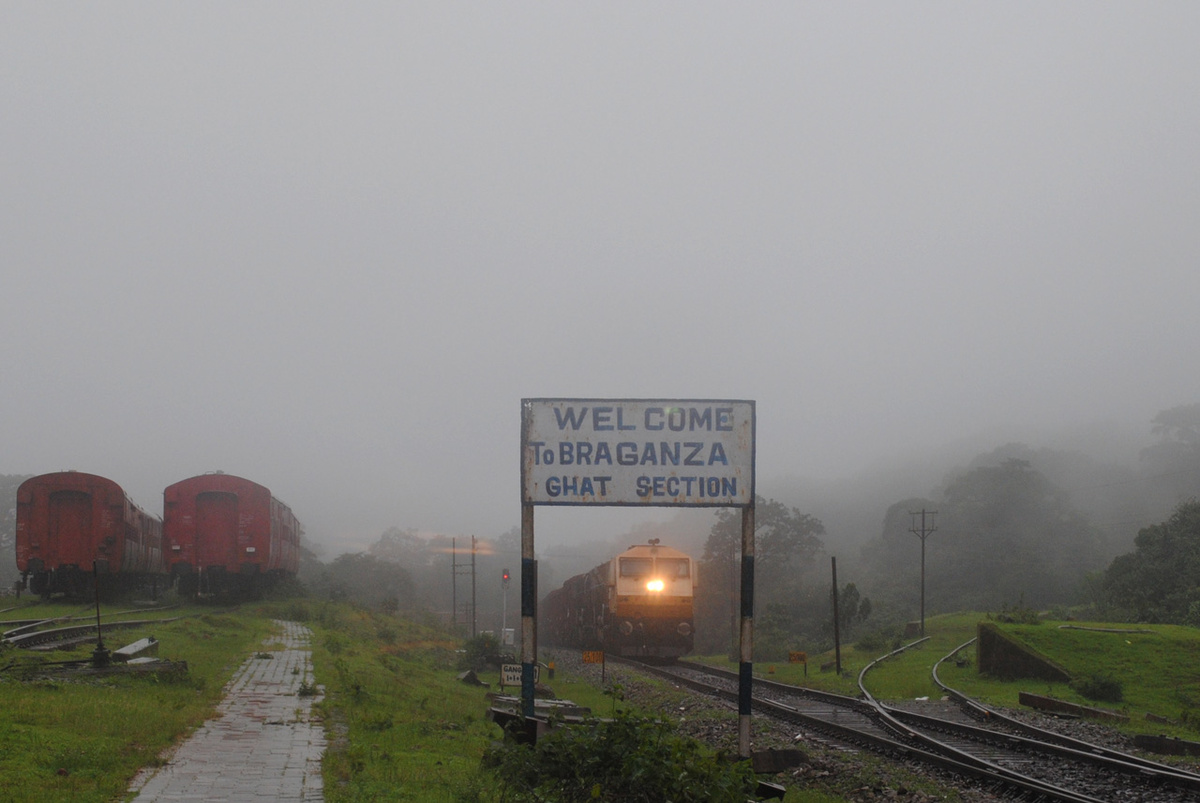 0027b-welcome-to-braganza