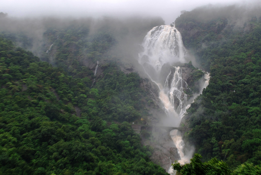 0361-falls-raghu.JPG