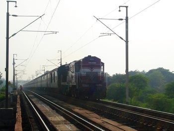 R DSC01847 - 2216 BDTS-DEE GARIB RATH EXP - TKD WDM 3A #17921 - AURANGA BRIDGE