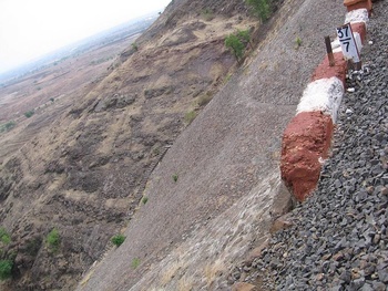 valleyside_SHIV_ALE_11june2005.jpg