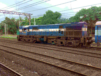 WDM3D #11200 at the helm of Matsyagandha Express
