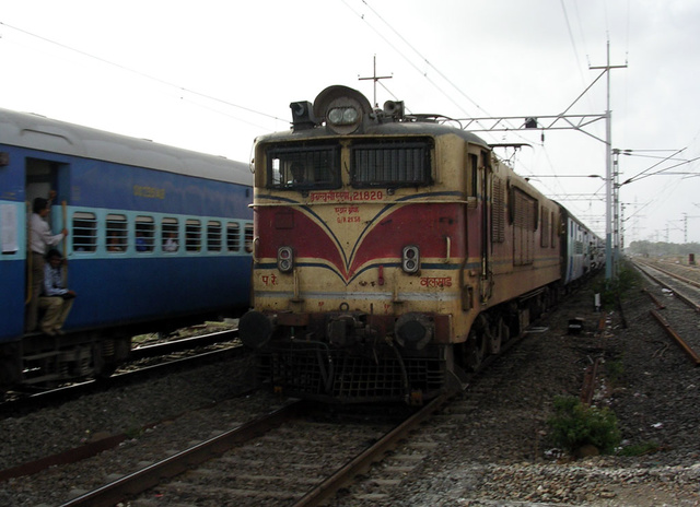 WCAM1_21820_Paschim_Express.jpg