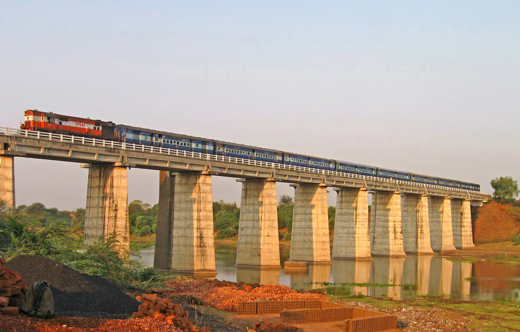 Parli Purna Adilabad 57553 Passenger with gtl wdm2a 17541