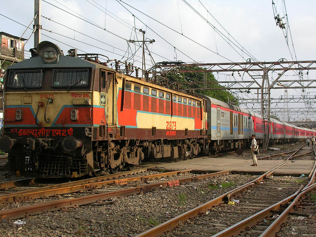 WCAM2P_21873_Mumbai_Rajdhani.jpg