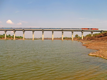 11401 Nandigram Express over Pein Ganga River