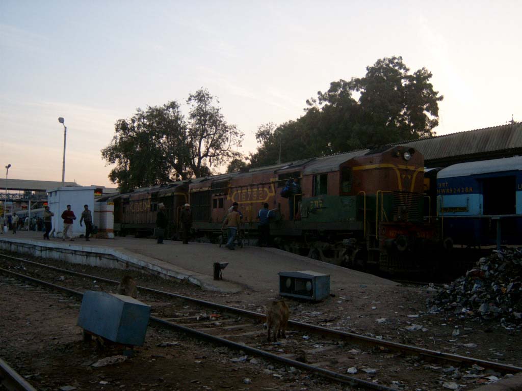 Twin_powered_arravali_exp.jpg